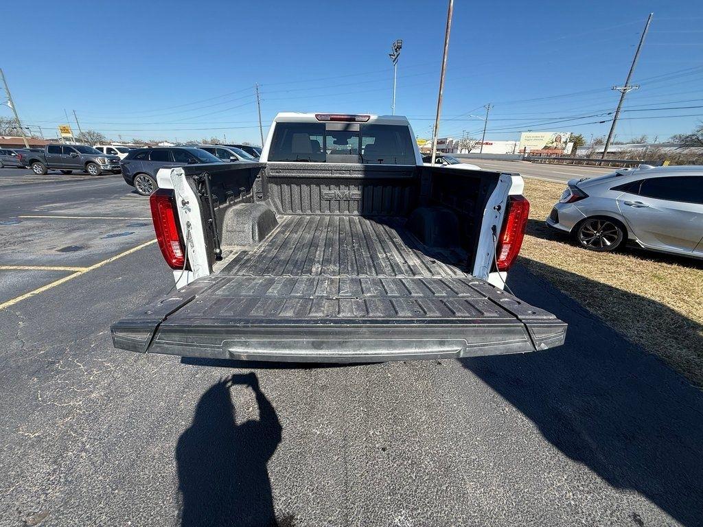 GMC Sierra 1500 SLT Crew Cab 4WD 2025