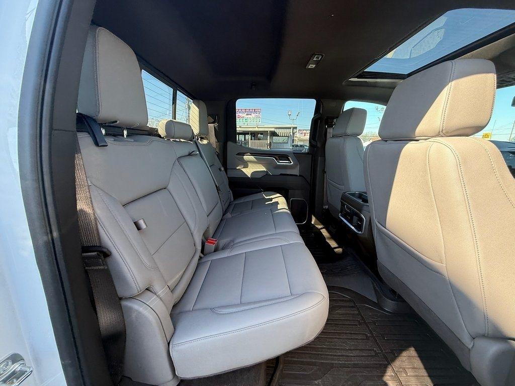 GMC Sierra 1500 SLT Crew Cab 4WD 2025