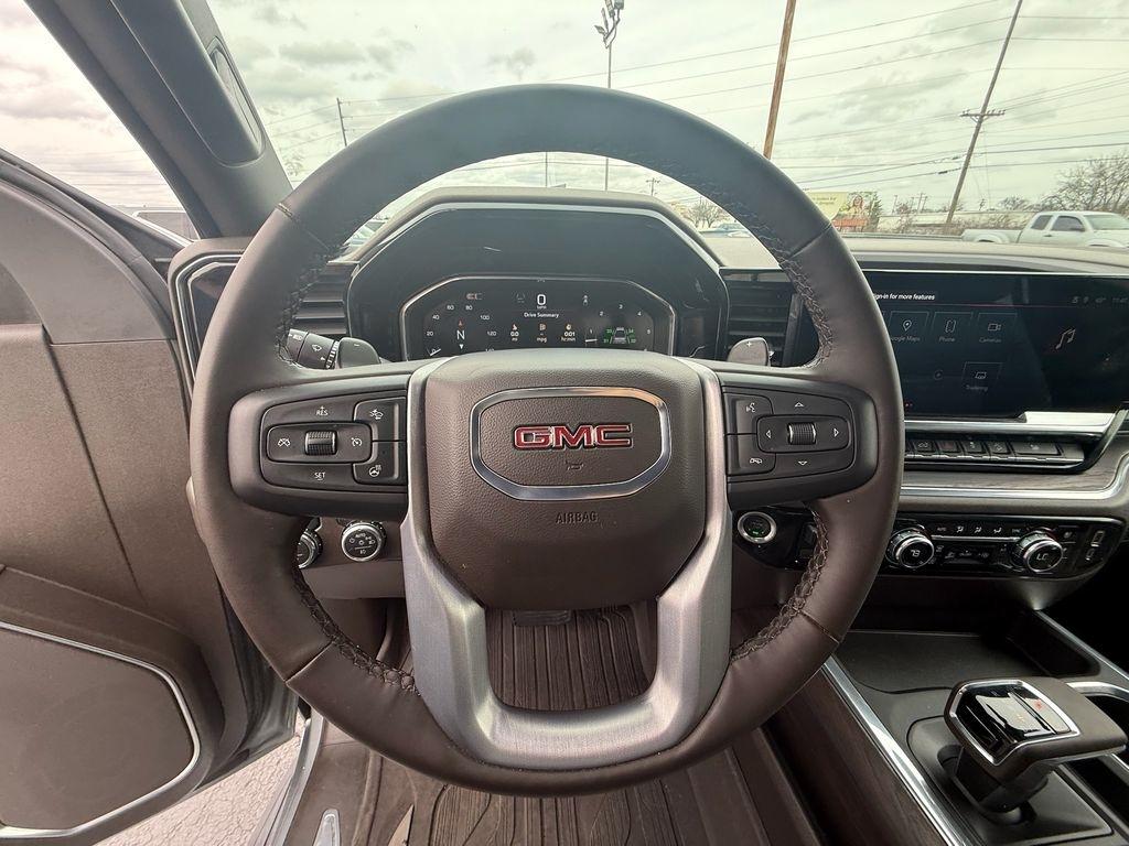 GMC Sierra 1500 SLT Crew Cab 4WD 2025