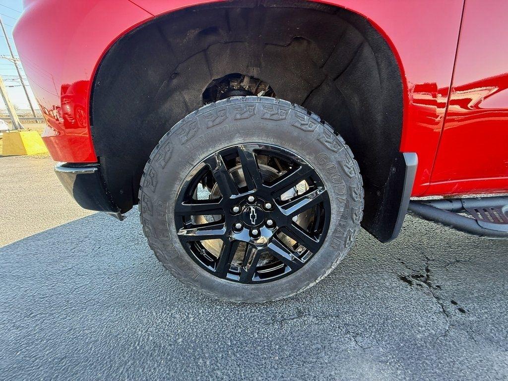 Chevrolet Silverado 1500 Trail Boss LT Crew Cab 4WD 2024