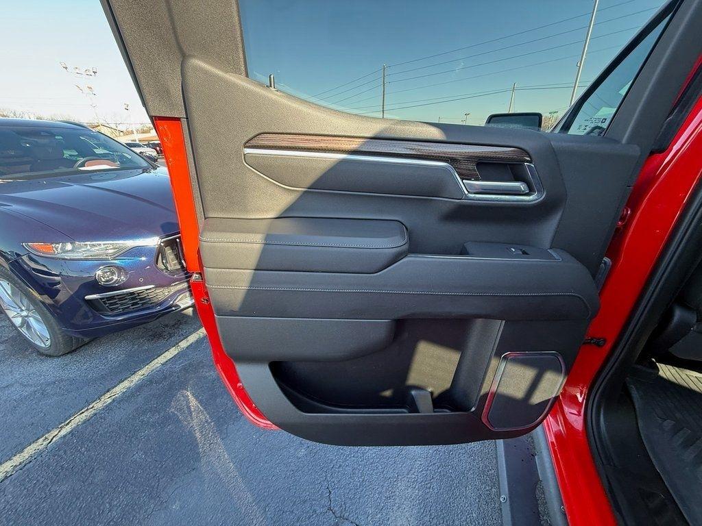 Chevrolet Silverado 1500 Trail Boss LT Crew Cab 4WD 2024