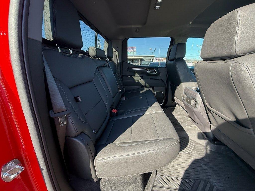 Chevrolet Silverado 1500 Trail Boss LT Crew Cab 4WD 2024