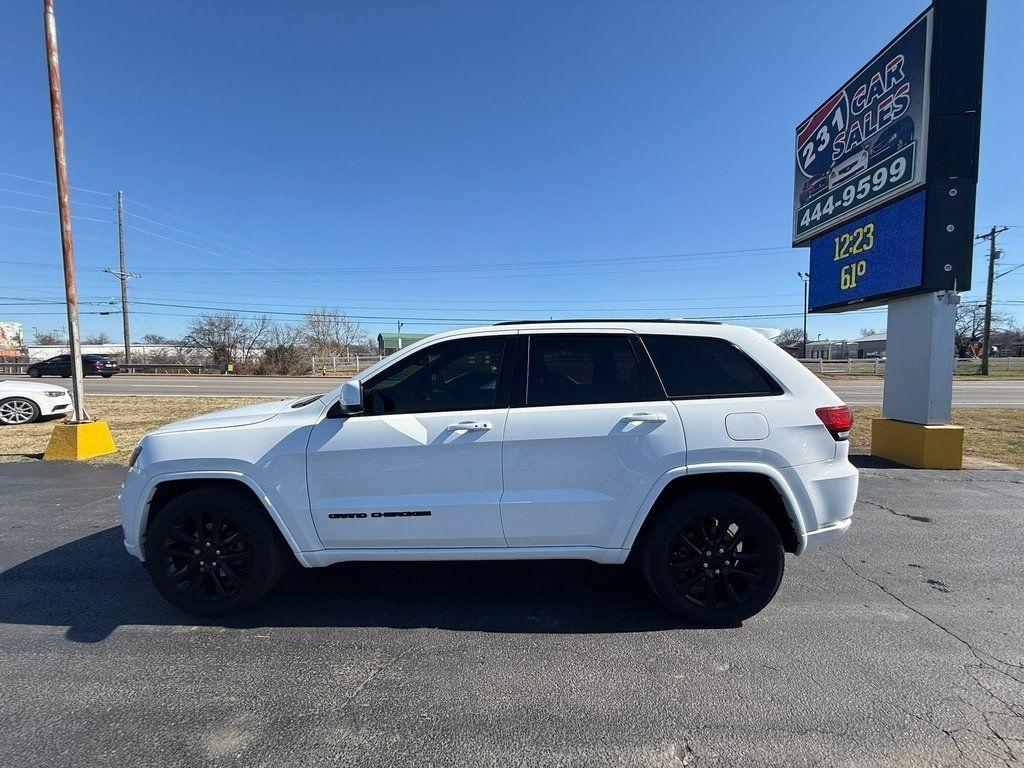 Jeep Grand Cherokee Laredo 4WD 2018