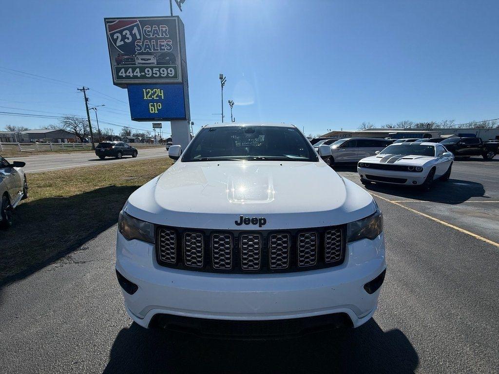 Jeep Grand Cherokee Laredo 4WD 2018