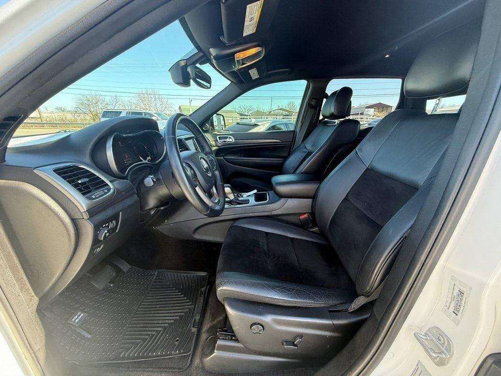 Jeep Grand Cherokee Laredo 4WD 2018