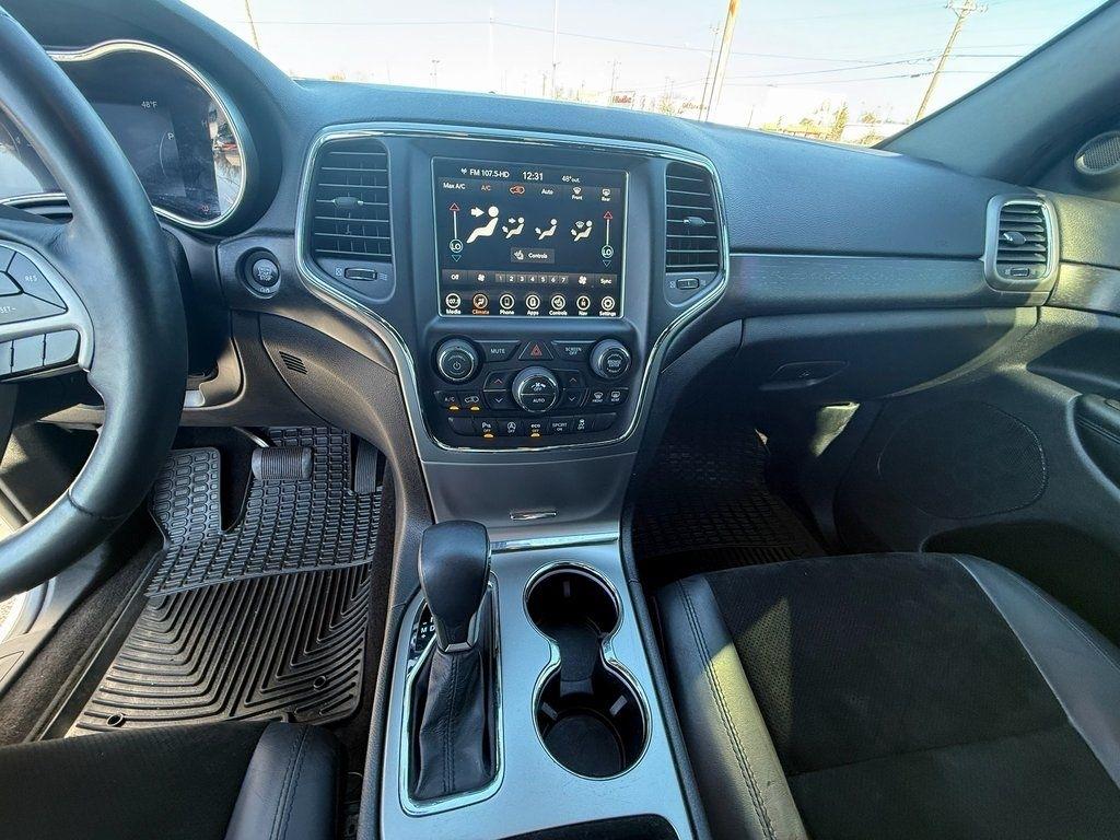 Jeep Grand Cherokee Laredo 4WD 2018