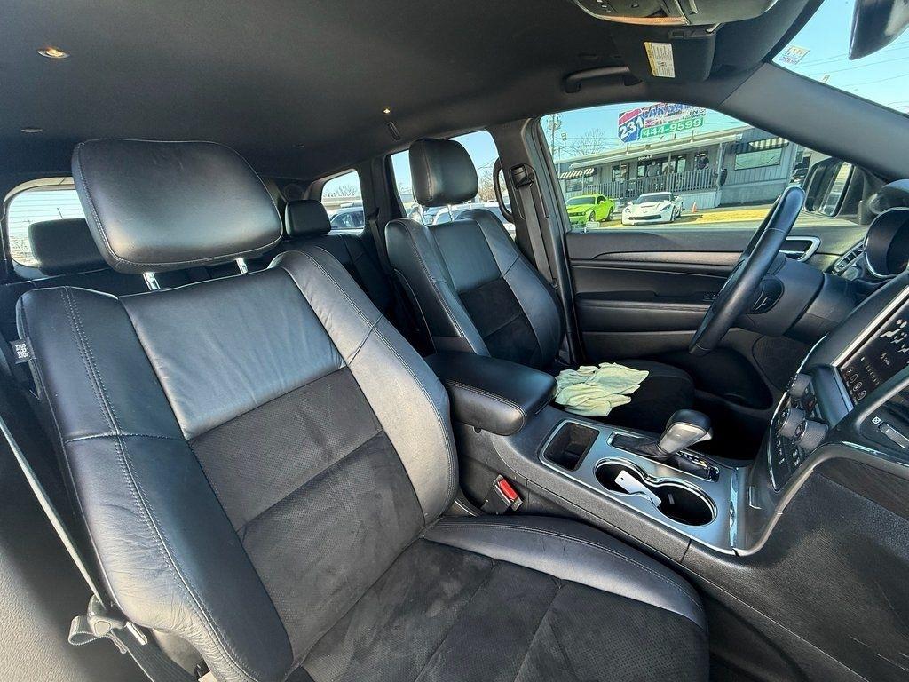 Jeep Grand Cherokee Laredo 4WD 2018