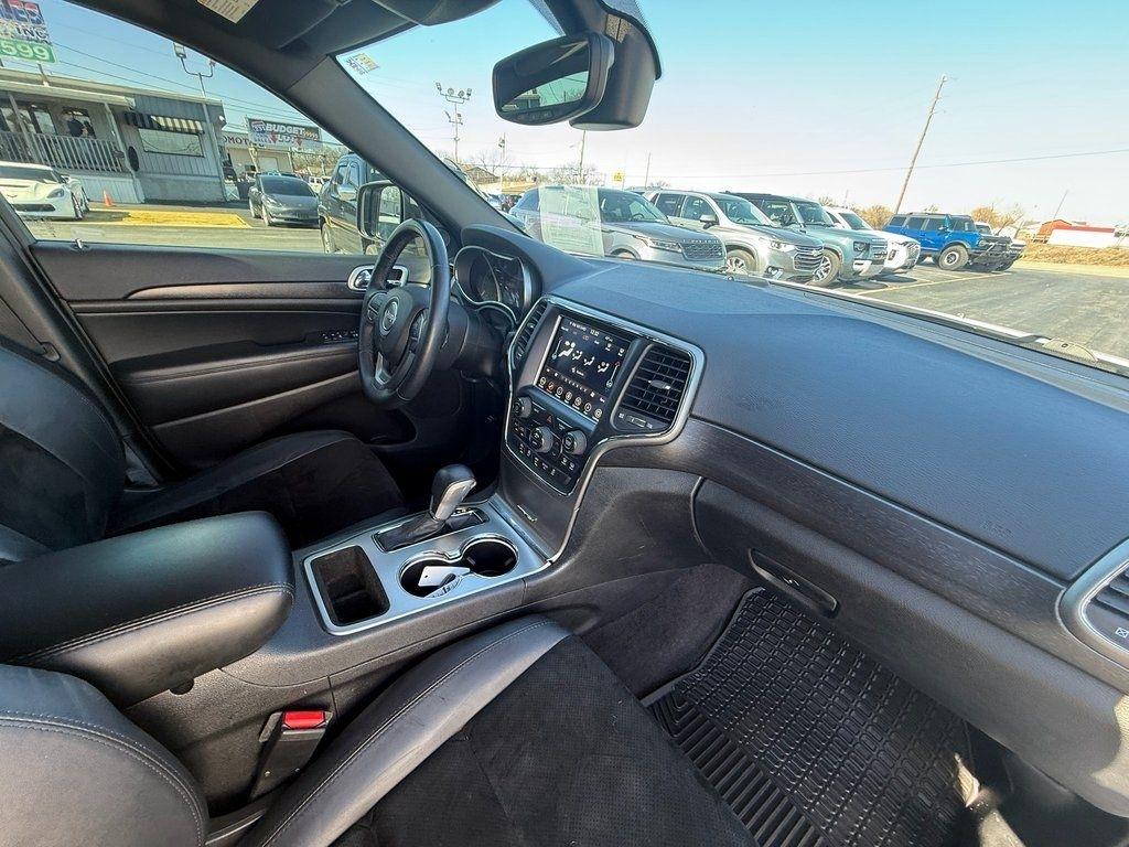 Jeep Grand Cherokee Laredo 4WD 2018