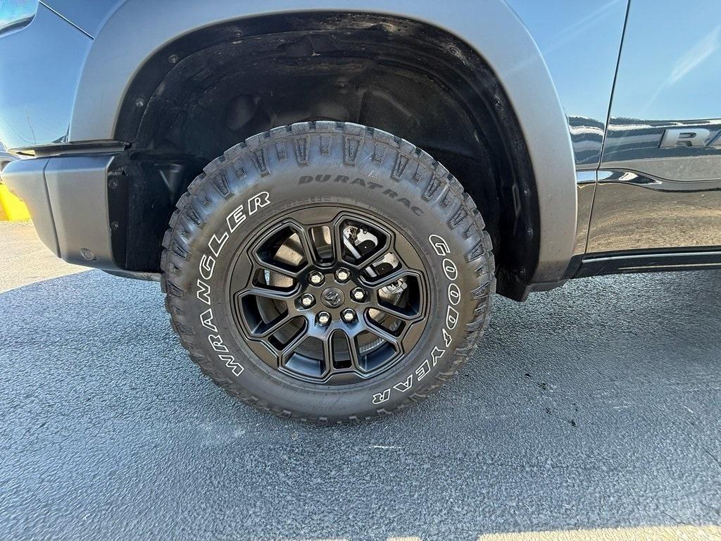 RAM 1500 Rebel Crew Cab SB 4WD 2025