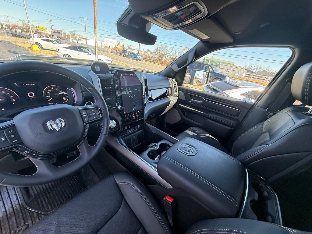 RAM 1500 Rebel Crew Cab SB 4WD 2025