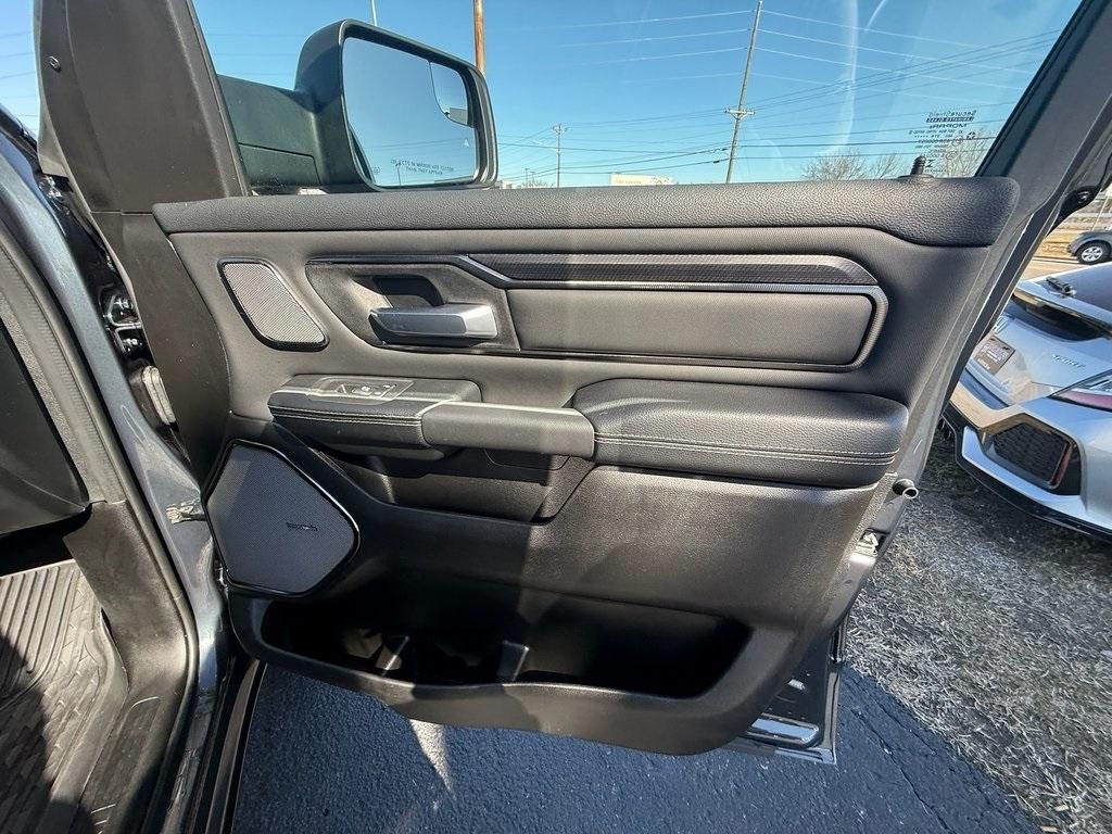 RAM 1500 Rebel Crew Cab SB 4WD 2025