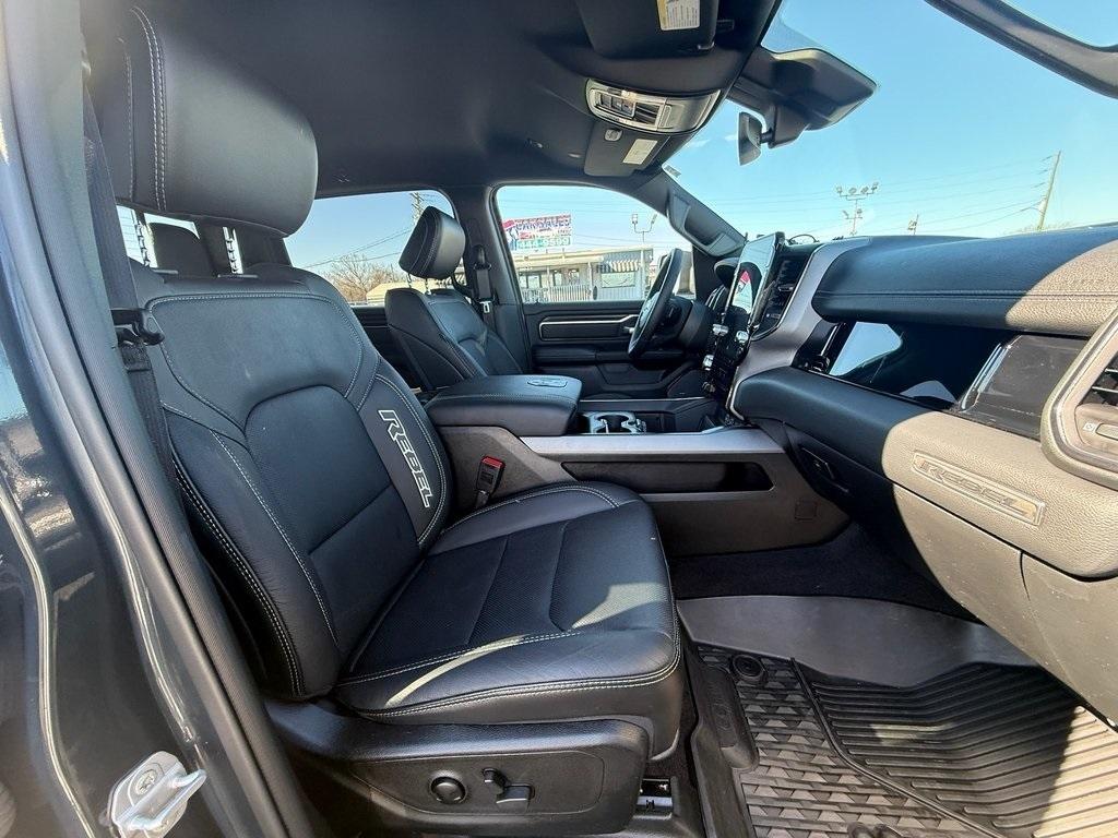 RAM 1500 Rebel Crew Cab SB 4WD 2025