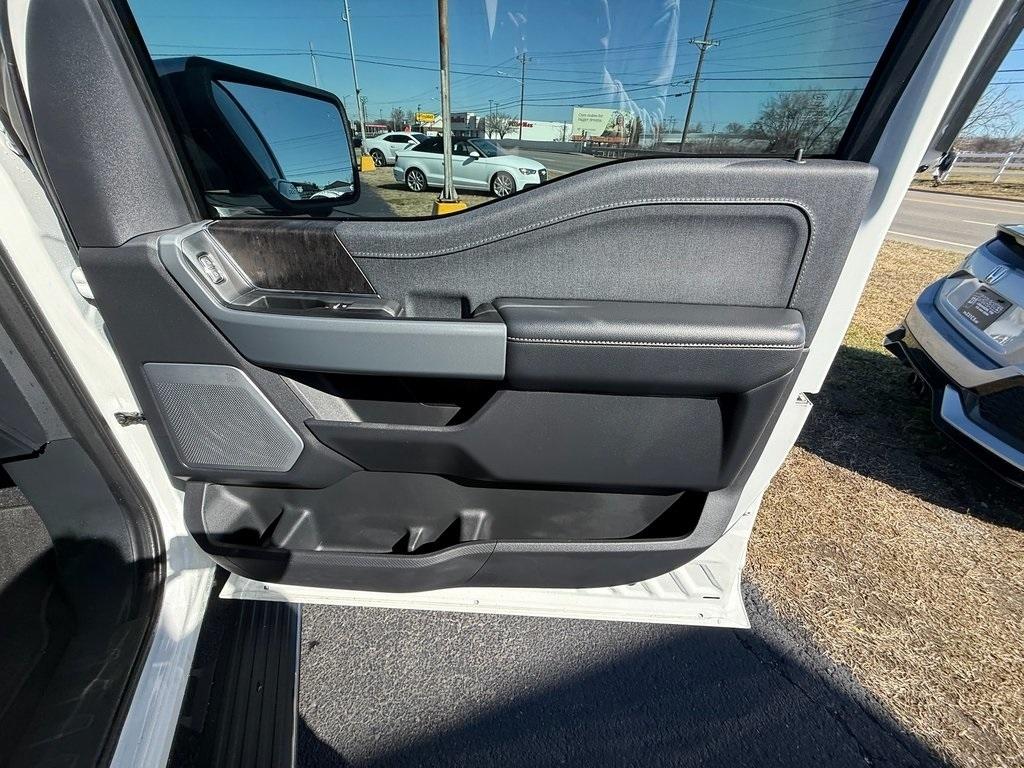 Ford F-150 Lariat SuperCrew 5.5-ft. Bed 4WD 2023