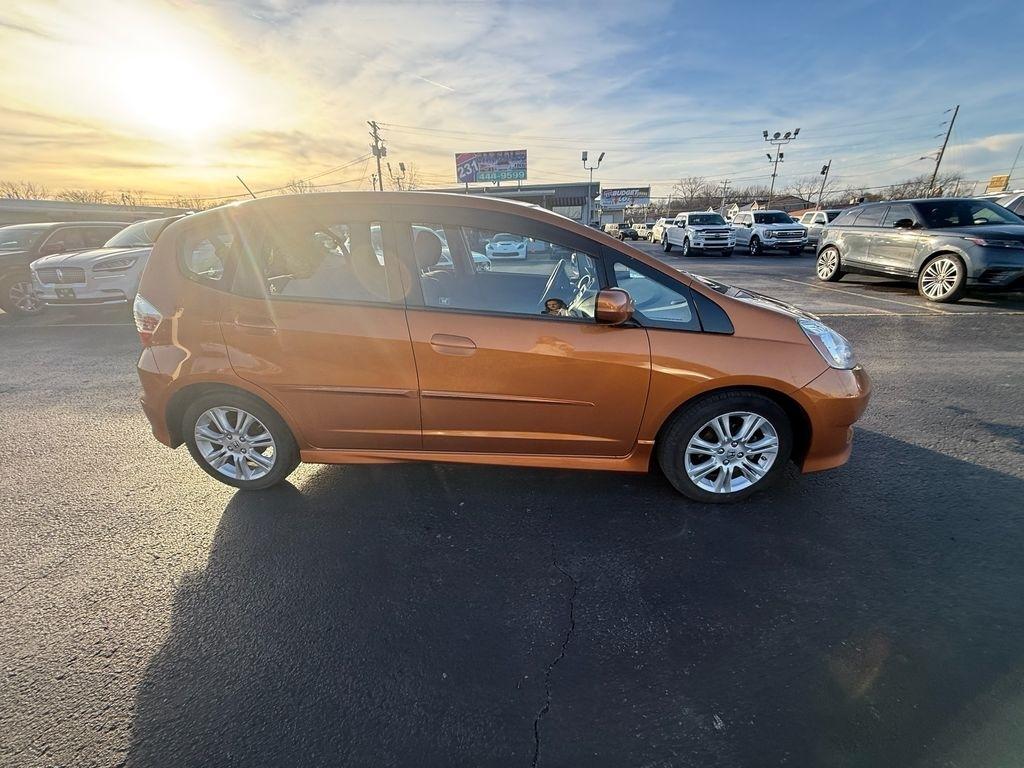 Honda Fit Sport 5-Speed MT 2009