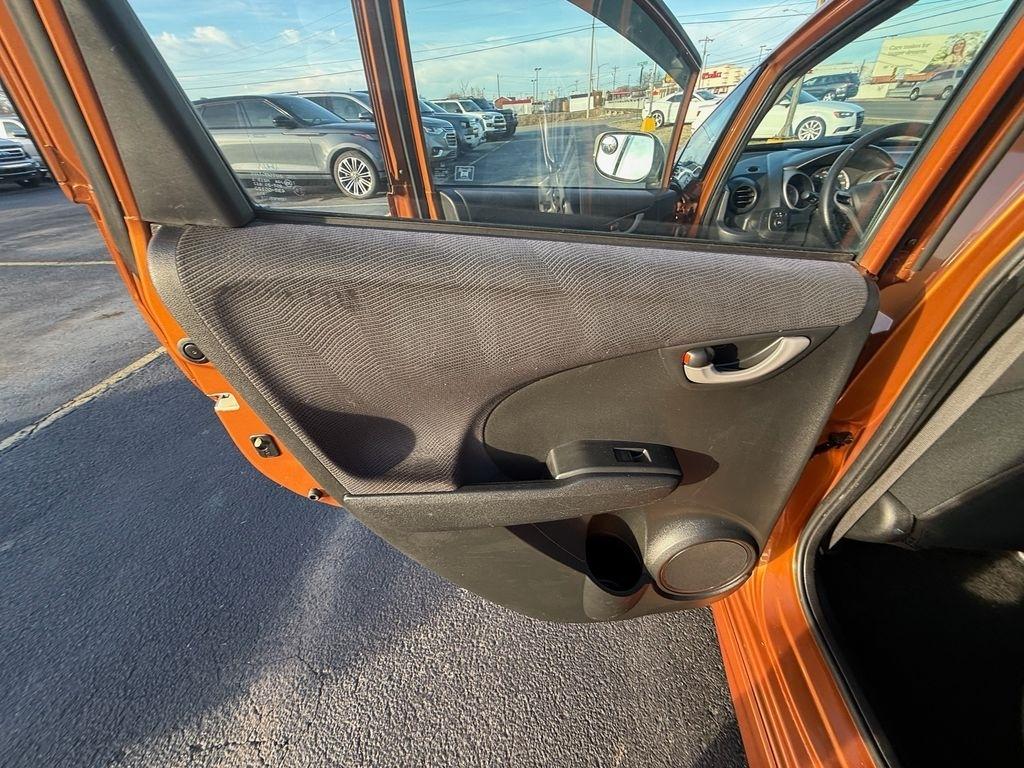 Honda Fit Sport 5-Speed MT 2009