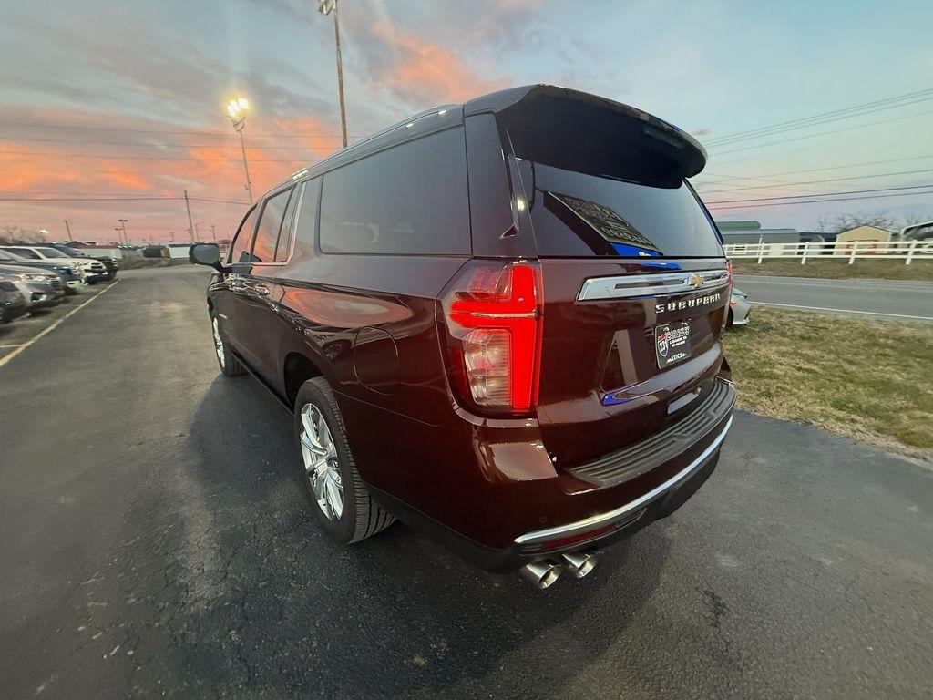 Chevrolet Suburban High Country 4WD 2023