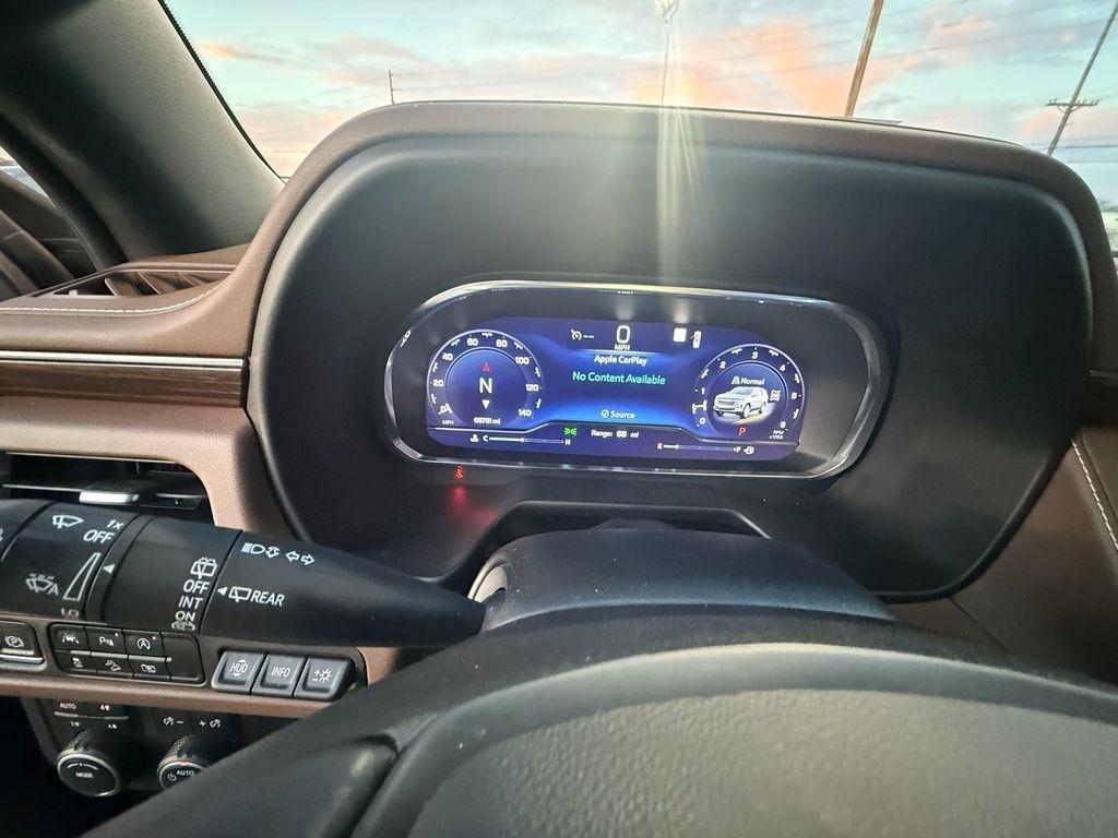 Chevrolet Suburban High Country 4WD 2023