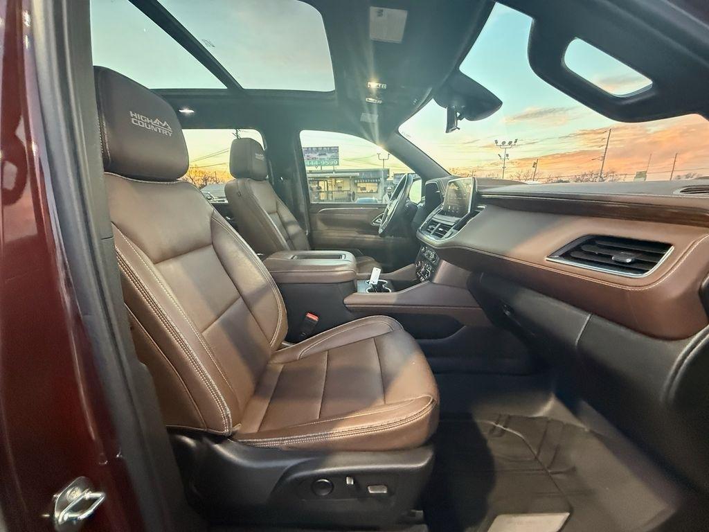 Chevrolet Suburban High Country 4WD 2023
