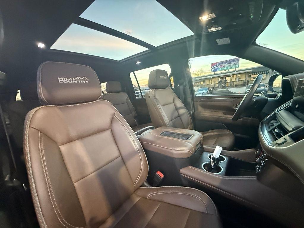 Chevrolet Suburban High Country 4WD 2023
