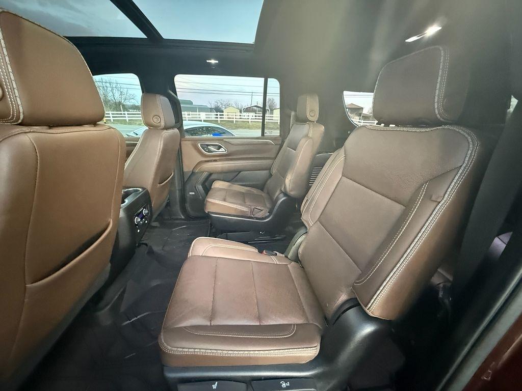 Chevrolet Suburban High Country 4WD 2023