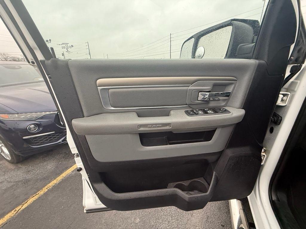 RAM 2500 SLT Crew Cab SWB 4WD 2018