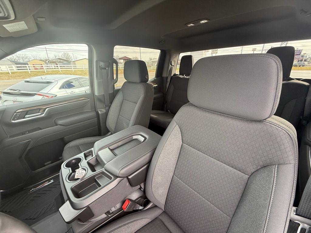 Chevrolet Silverado 1500 High Country Crew Cab 4WD 2026