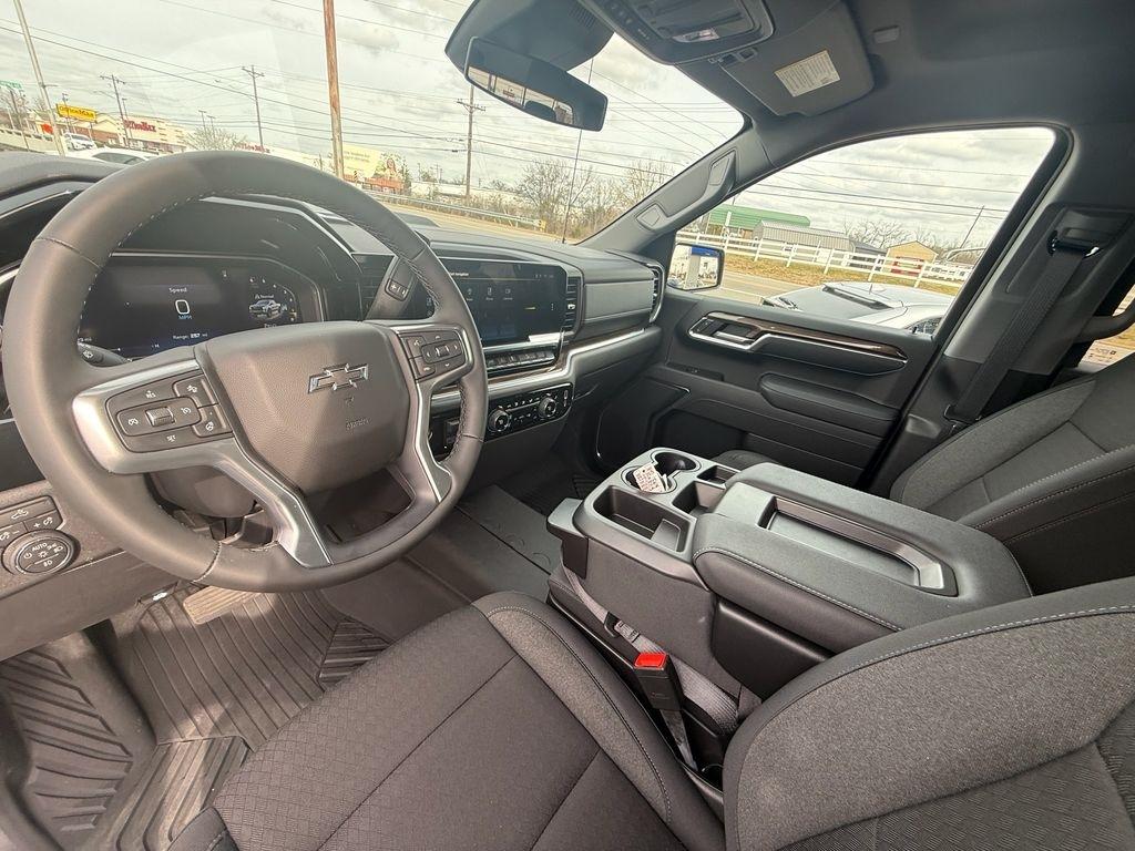 Chevrolet Silverado 1500 High Country Crew Cab 4WD 2026