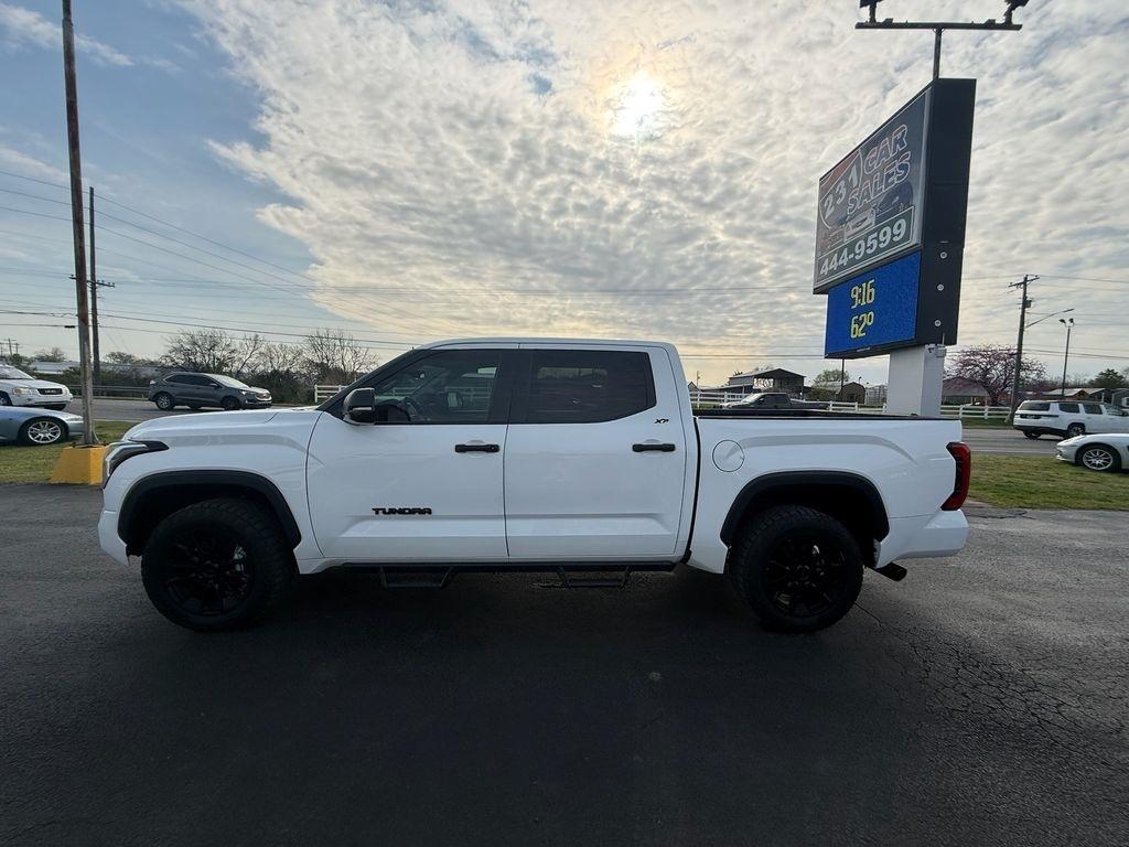 Toyota Tundra SR5 CrewMax 4WD 2023