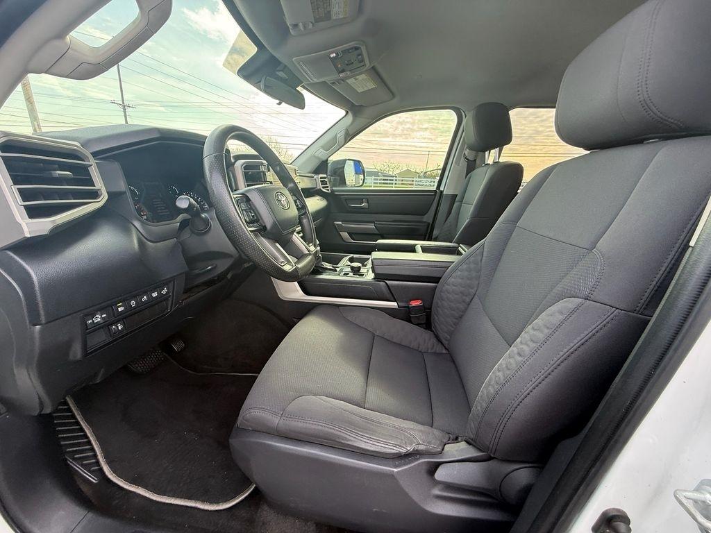 Toyota Tundra SR5 CrewMax 4WD 2023