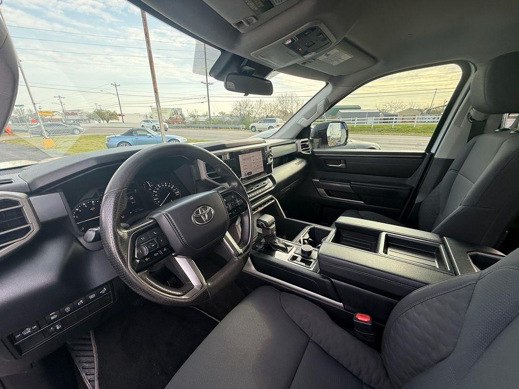 Toyota Tundra SR5 CrewMax 4WD 2023