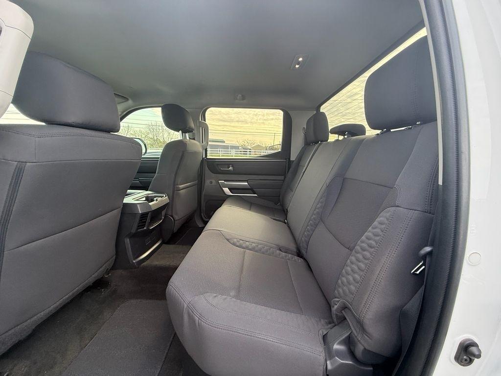 Toyota Tundra SR5 CrewMax 4WD 2023