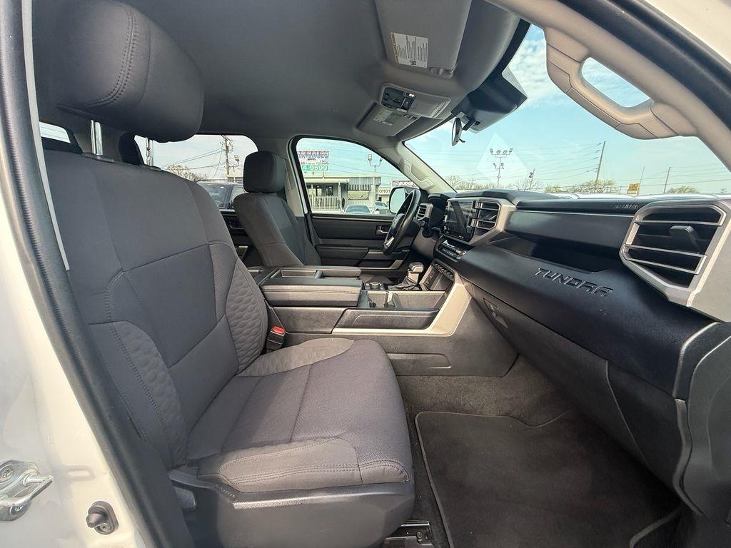 Toyota Tundra SR5 CrewMax 4WD 2023