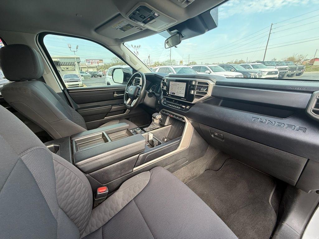 Toyota Tundra SR5 CrewMax 4WD 2023