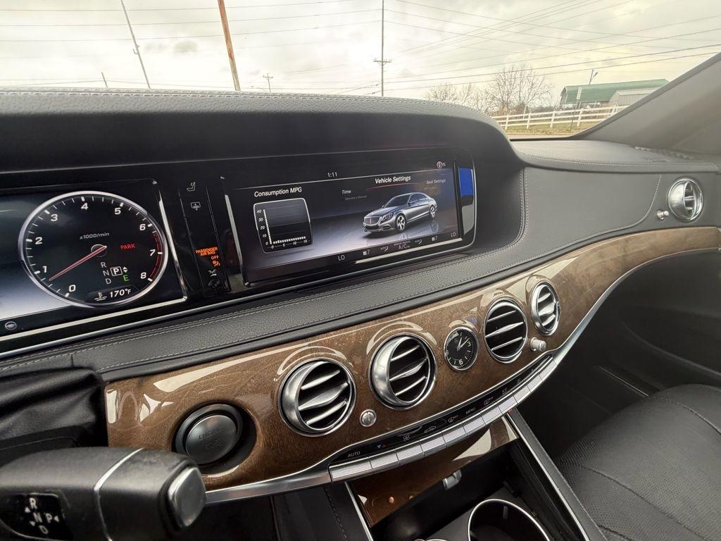 Mercedes-Benz S-Class S550 4MATIC 2016