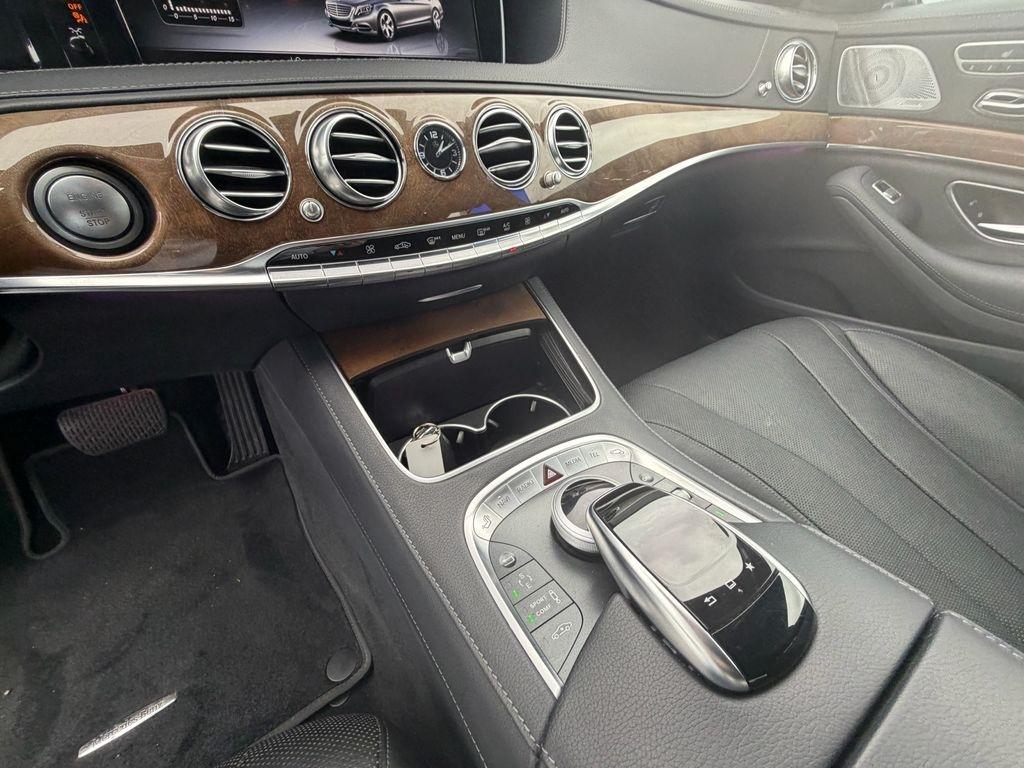 Mercedes-Benz S-Class S550 4MATIC 2016