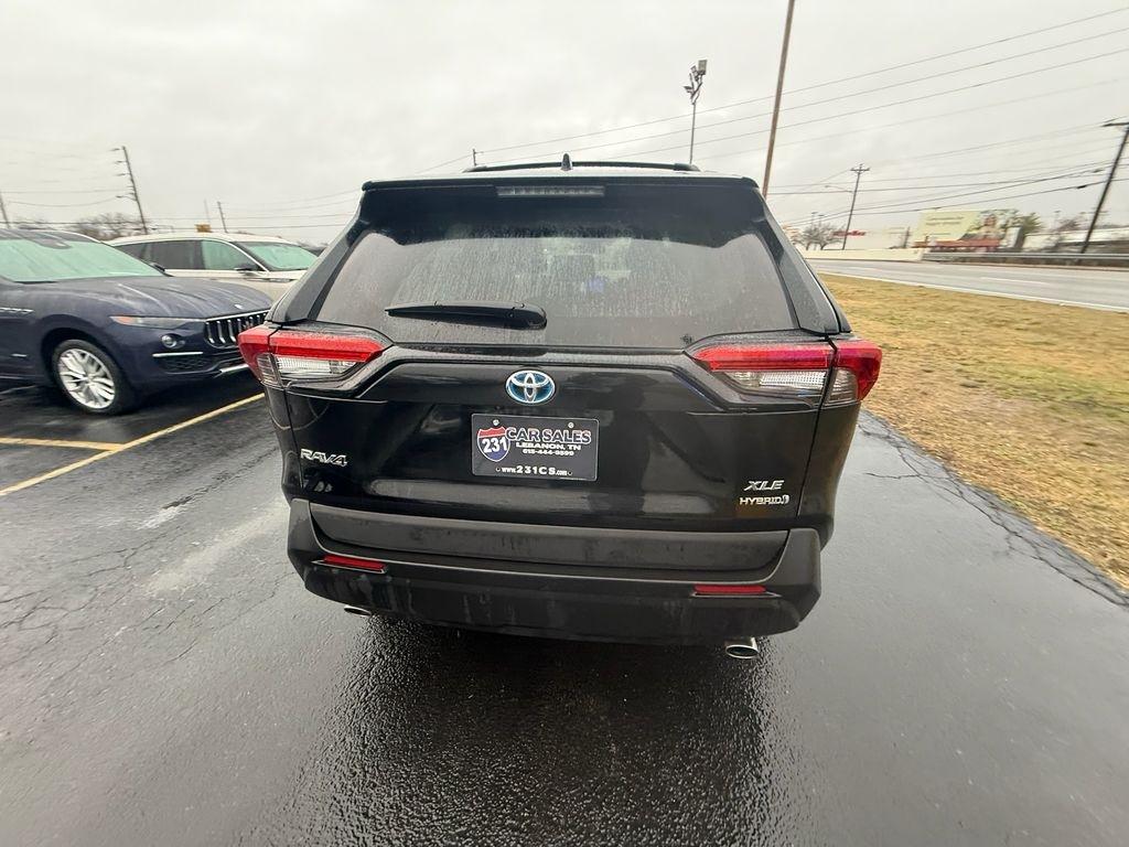 Toyota RAV4 Hybrid XLE 2024