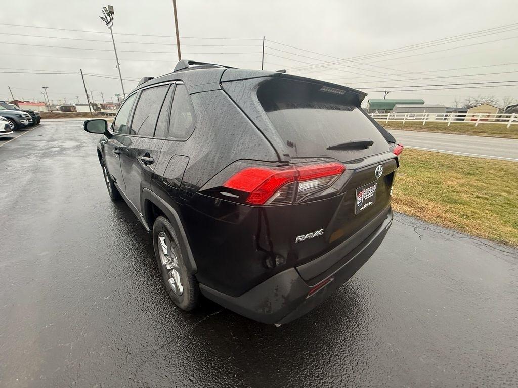 Toyota RAV4 Hybrid XLE 2024