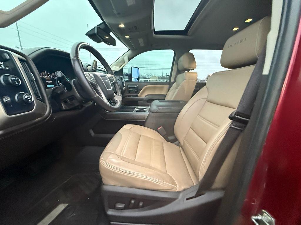 GMC Sierra 2500HD Denali Crew Cab 4WD 2018