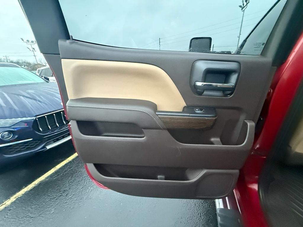 GMC Sierra 2500HD Denali Crew Cab 4WD 2018