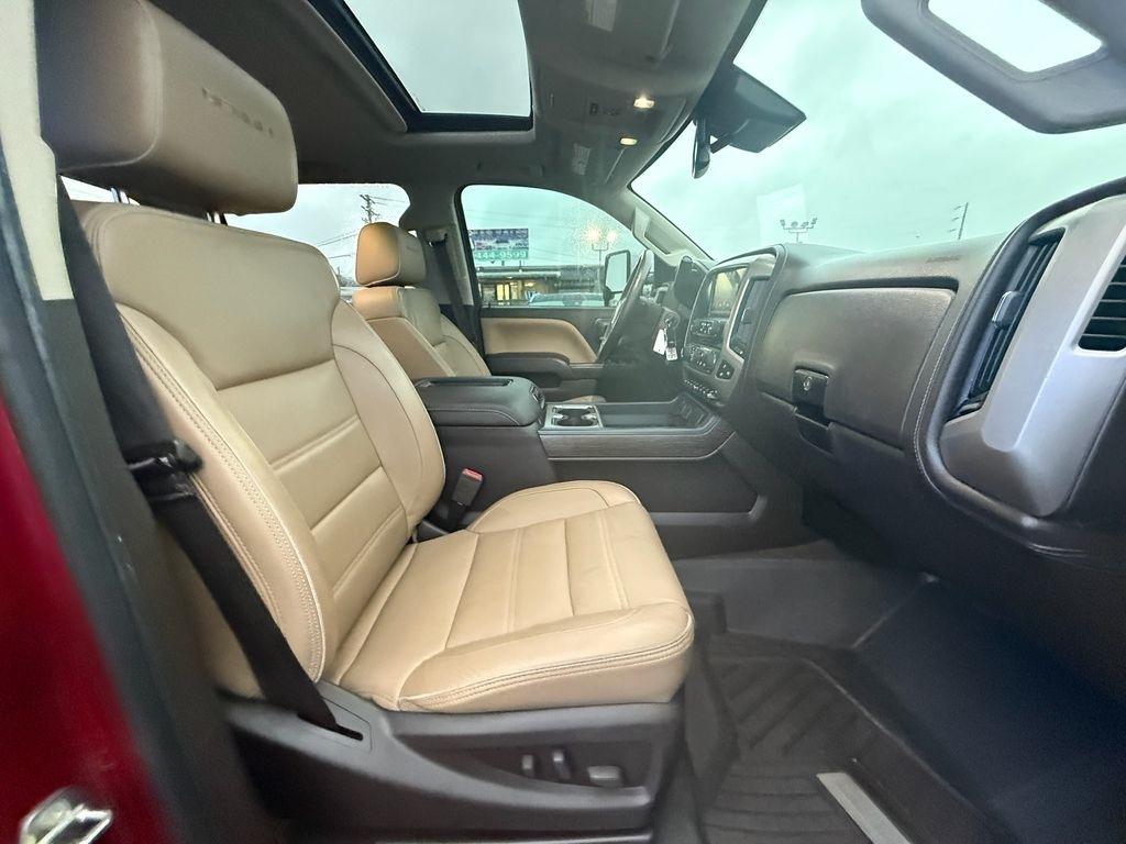 GMC Sierra 2500HD Denali Crew Cab 4WD 2018