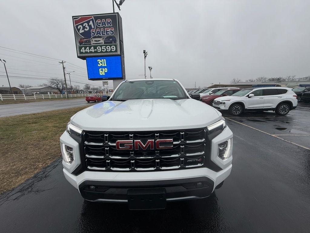GMC Canyon AT4 Crew Cab 4WD 2023