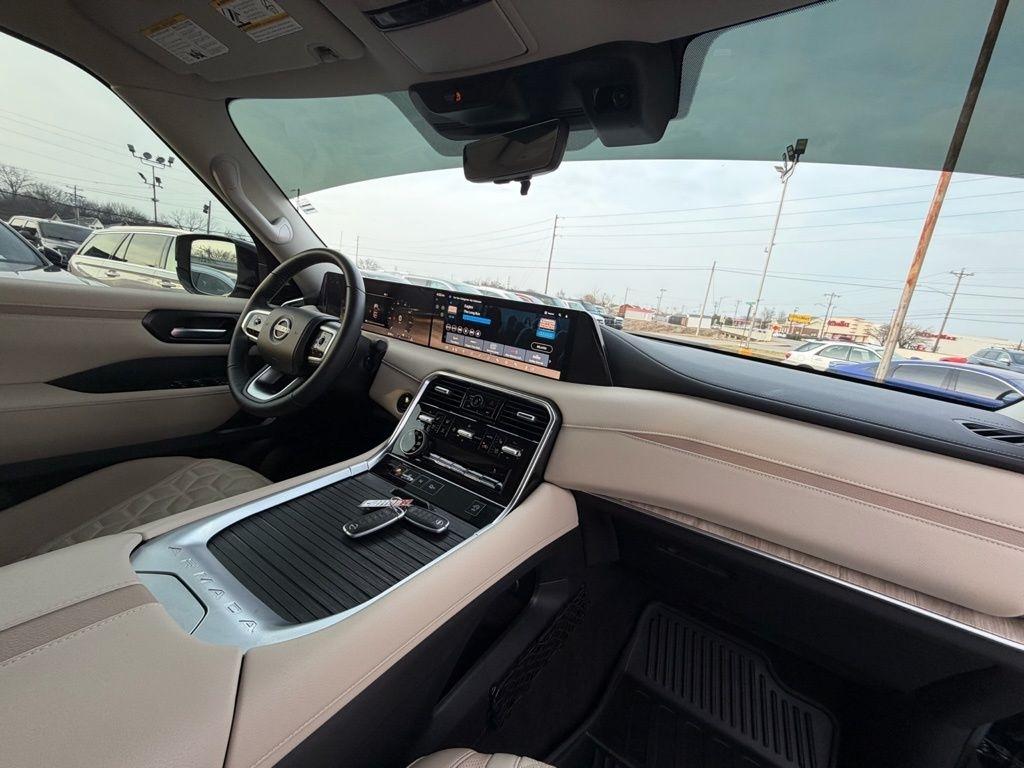 Nissan Armada Platinum 2025