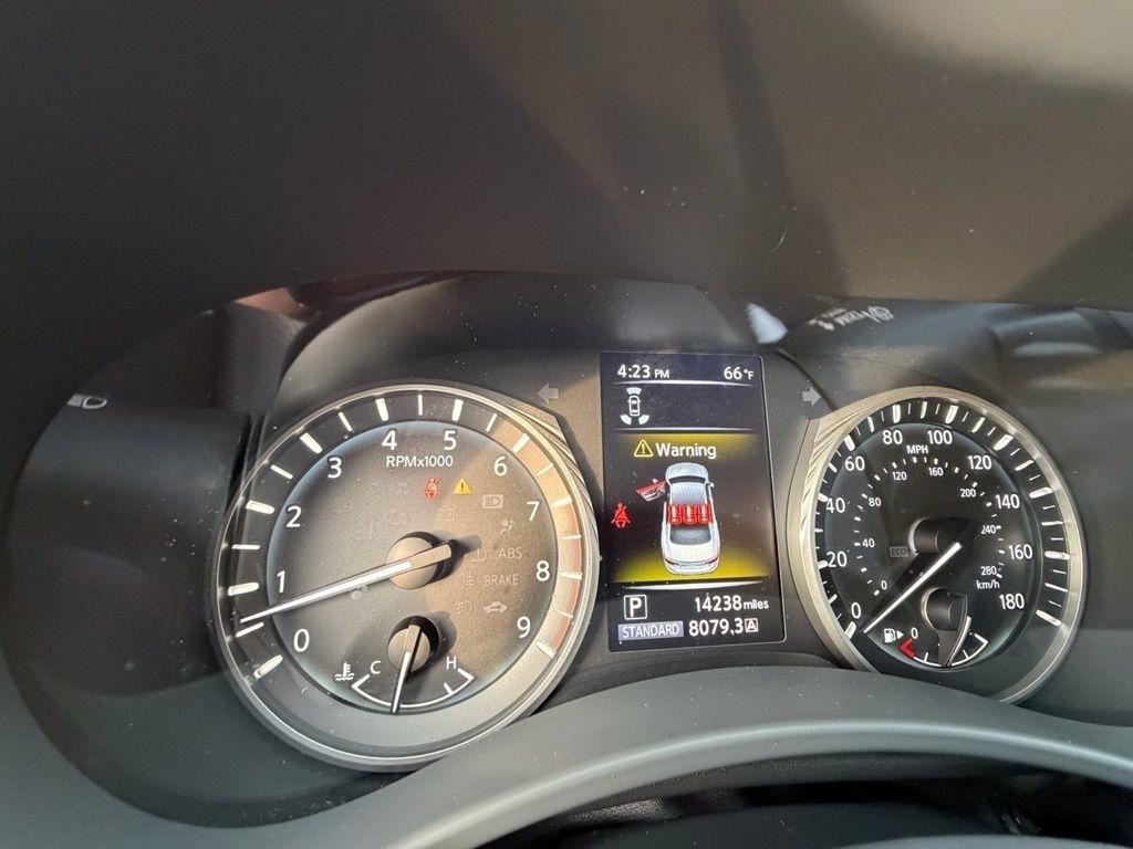 Infiniti Q50 Red Sport 400 AWD 2024