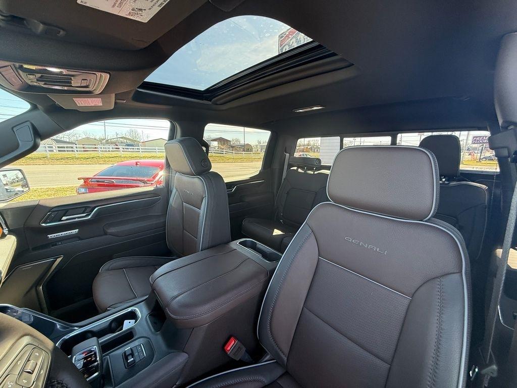 GMC Sierra 1500 Denali Crew Cab Short Box 4WD 2024