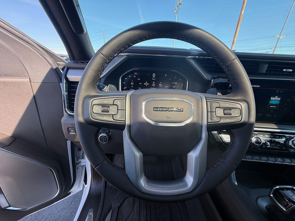 GMC Sierra 1500 Denali Crew Cab Short Box 4WD 2024