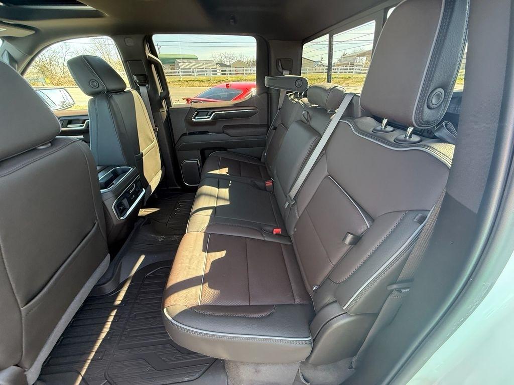 GMC Sierra 1500 Denali Crew Cab Short Box 4WD 2024