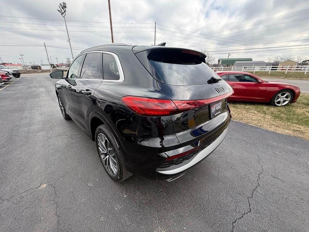 Audi Q5 2.0T Premium Plus quattro 2025