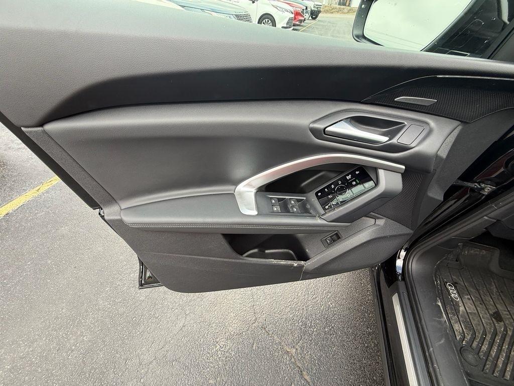 Audi Q5 2.0T Premium Plus quattro 2025