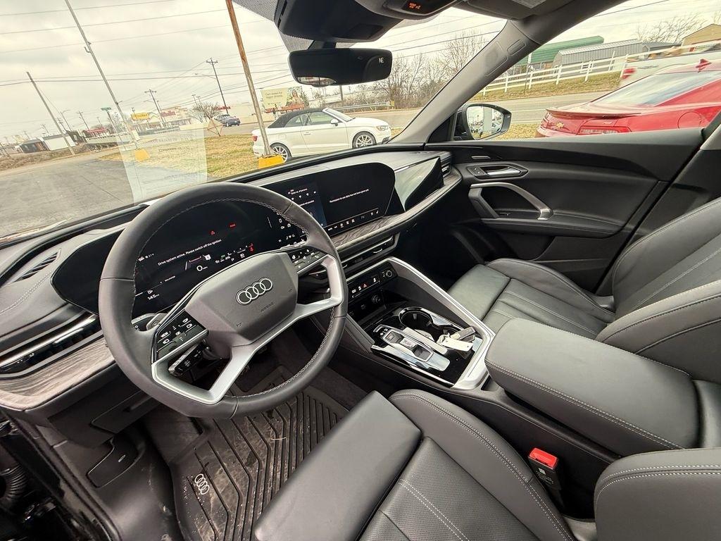 Audi Q5 2.0T Premium Plus quattro 2025