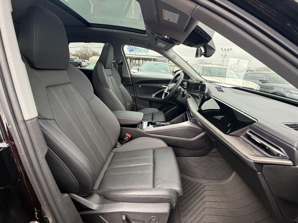 Audi Q5 2.0T Premium Plus quattro 2025